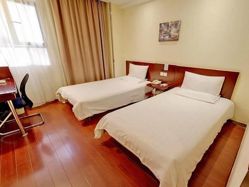 Hanting Hotel Shanghai Hongkou Football Stadium Exterior photo